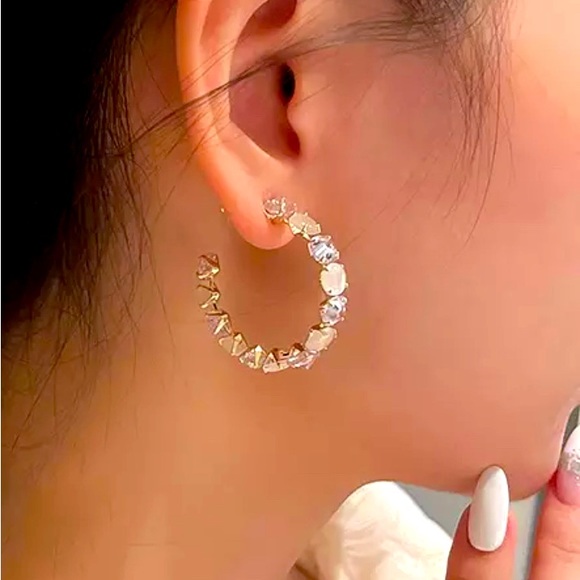 Gold Plated White Opal Hoop Earrings by Grathia Cero - Picture 5 of 8